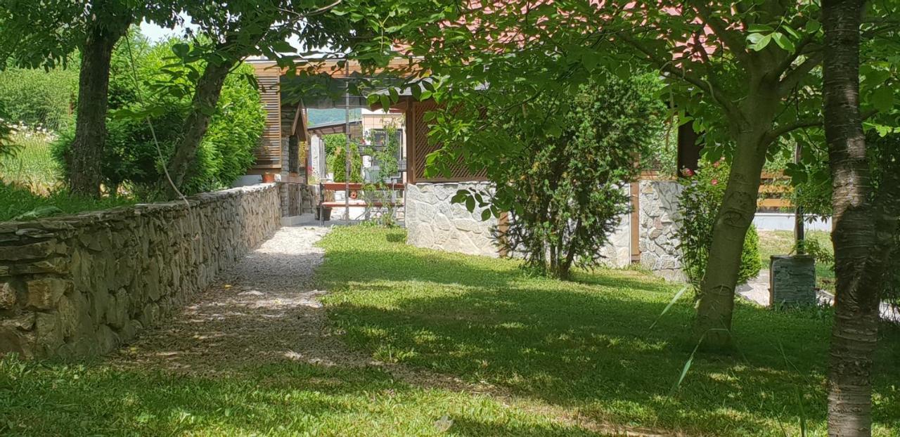 Garden Lohovo * Bihać