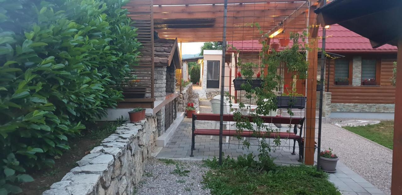 Garden Lohovo بيهاتش