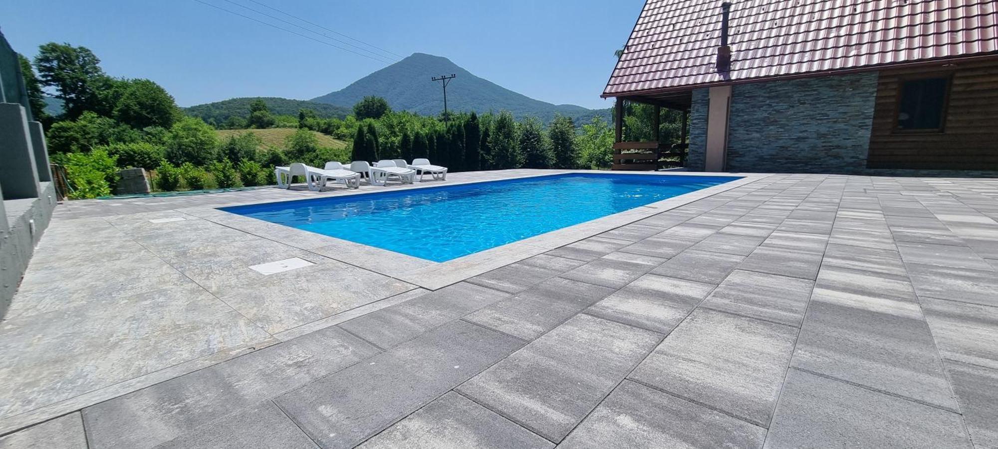 Garden Lohovo * Bihać